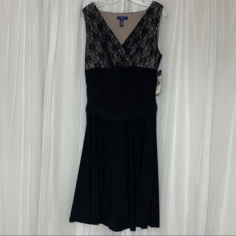 Chaps V-neck Wrap Dress 🖤